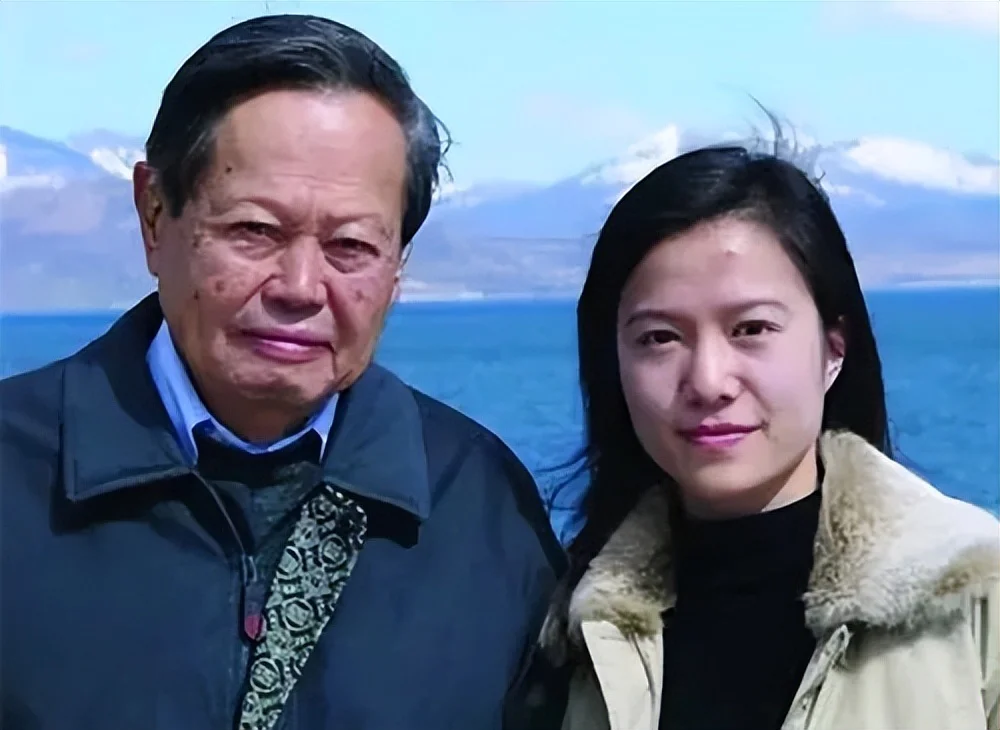 18年过去了，当年28岁嫁给8旬老人的翁帆，如今怎么样了-翁帆为什么嫁82