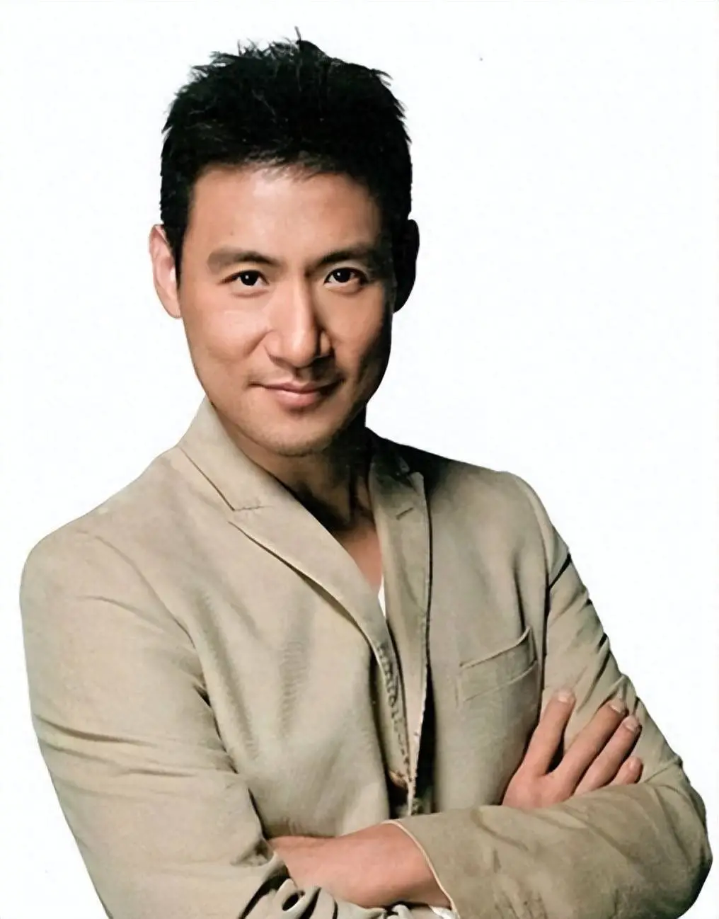 网传张学友拼命赚钱还债？本人出手回应，开演唱会的真实目的曝光