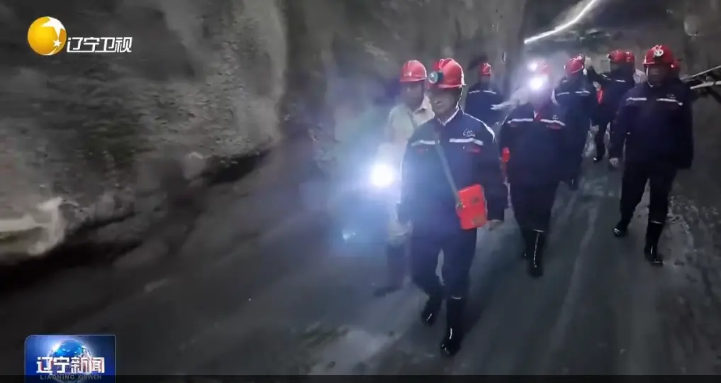 5��25�գ�����ʡί����ǡ�ʡ������ΰ����һ�ߵ��м�鰲ȫ�����ͷ�Ѵ��Ѵ������