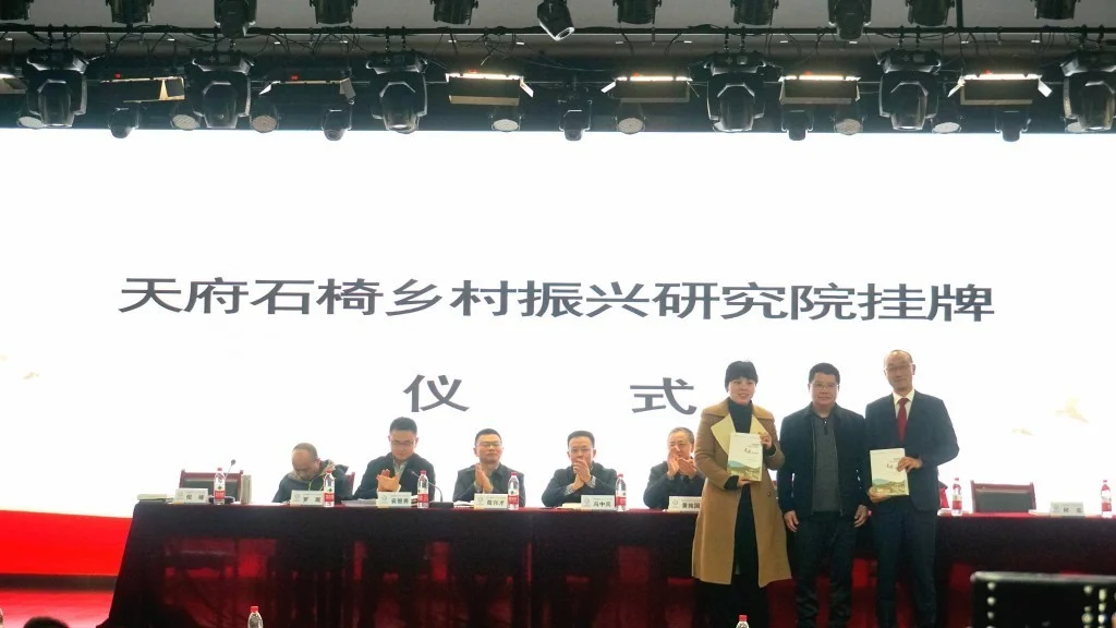 conew_赠书.jpg