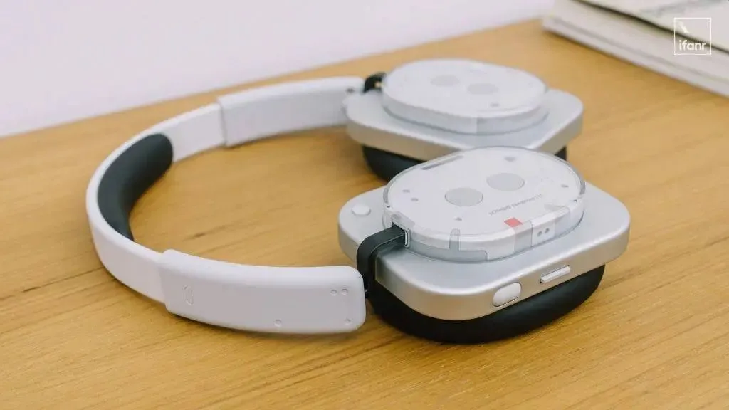 注定小眾的Something:Nothing Phone(3)為誰而生?