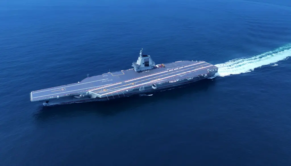 福建艦正式入列讓中國海軍進入「三航空母艦」時代。