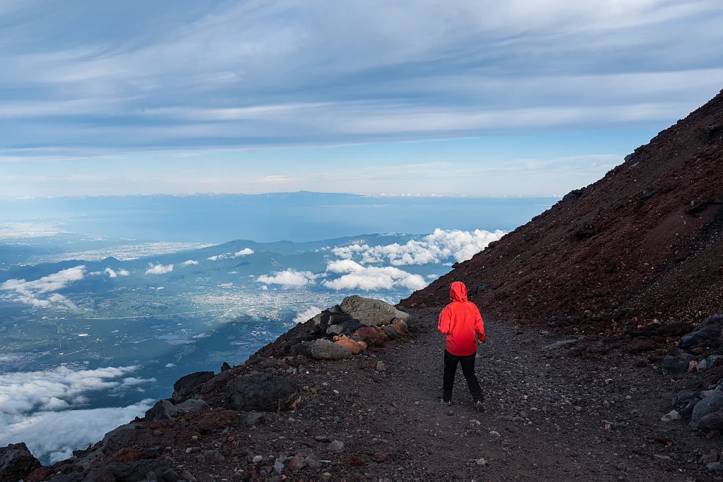 登富士山有了安保新规：强制看视频+严格查装备