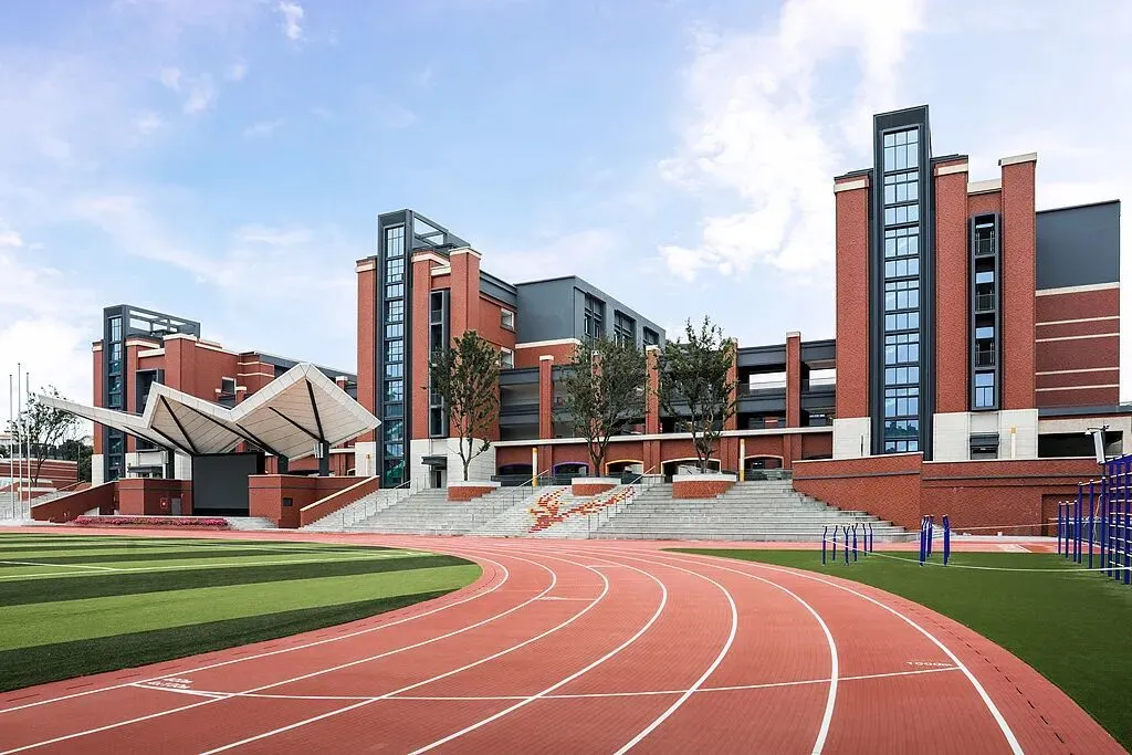 һʮͨʽѧУ ͼ/Ӿй