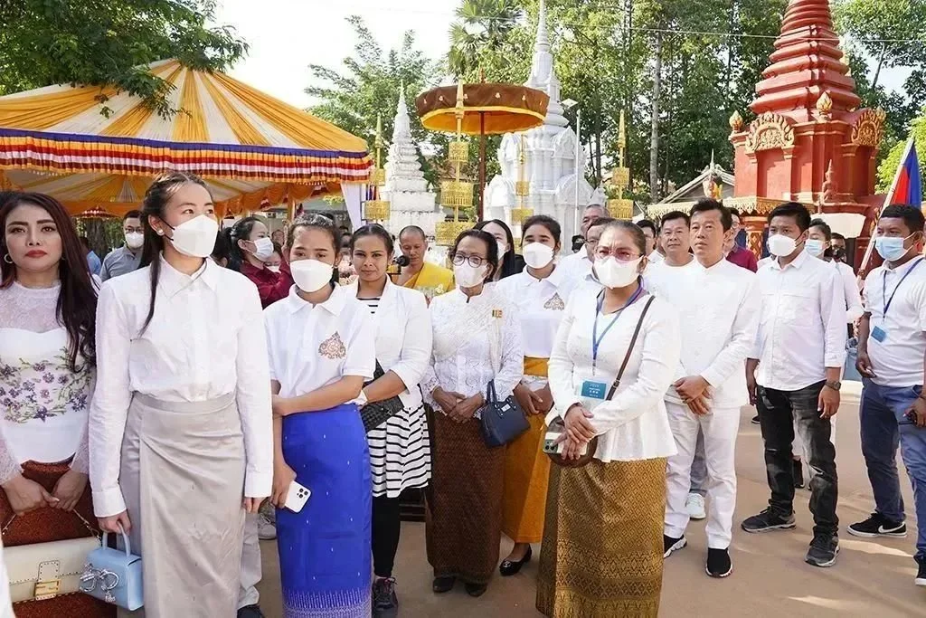 佛教-南海佛教圆桌会首次出海！18个国家地区三大语系高僧共祈世界和平