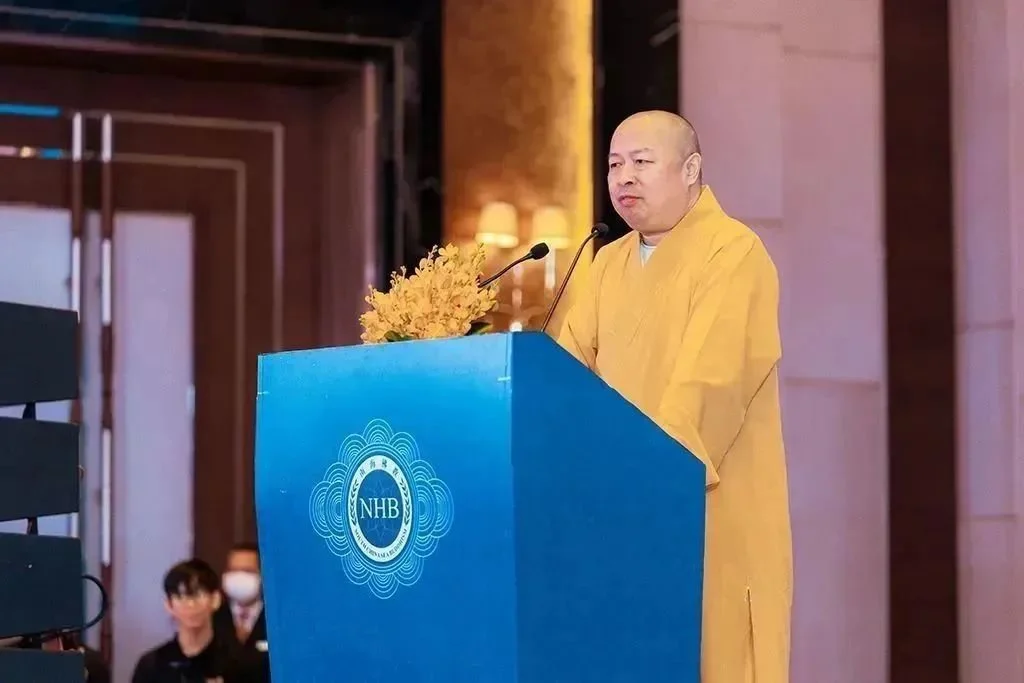 佛教-南海佛教圆桌会金边论坛在柬埔寨举行，西哈莫尼国王会见印顺大和尚一行