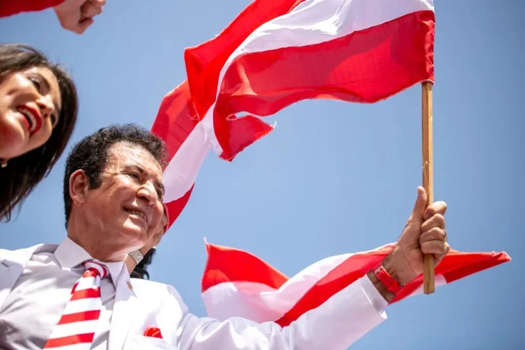 Iroshka Elvir y Salvador Nasralla durante su juramentacin como miembros del Partido Liberal. Distrito Central, 23 julio de 2024. Foto CC/ Fernando Destephen