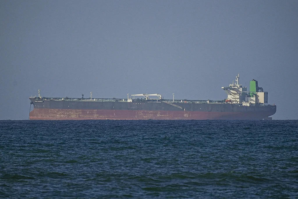 伊朗军方：因美国背信弃义，伊方已恢复对霍尔...
