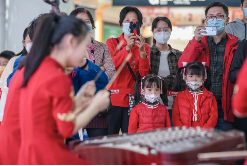 奔走相告（广东音乐）广东音乐风格的古筝曲什么是我国民族 第2张