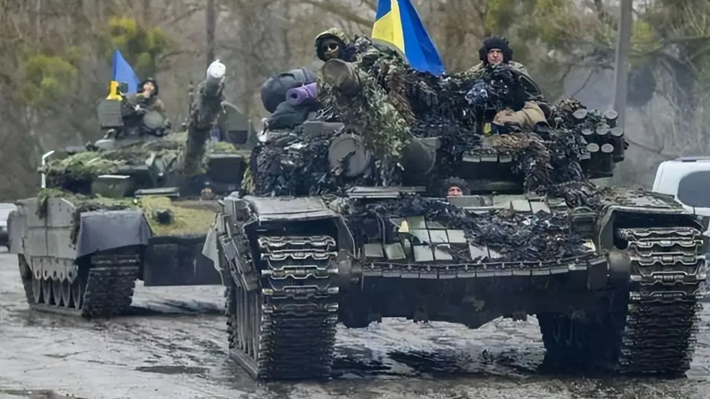 泽连斯基签署法案 将乌克兰军费增加146.8亿美元