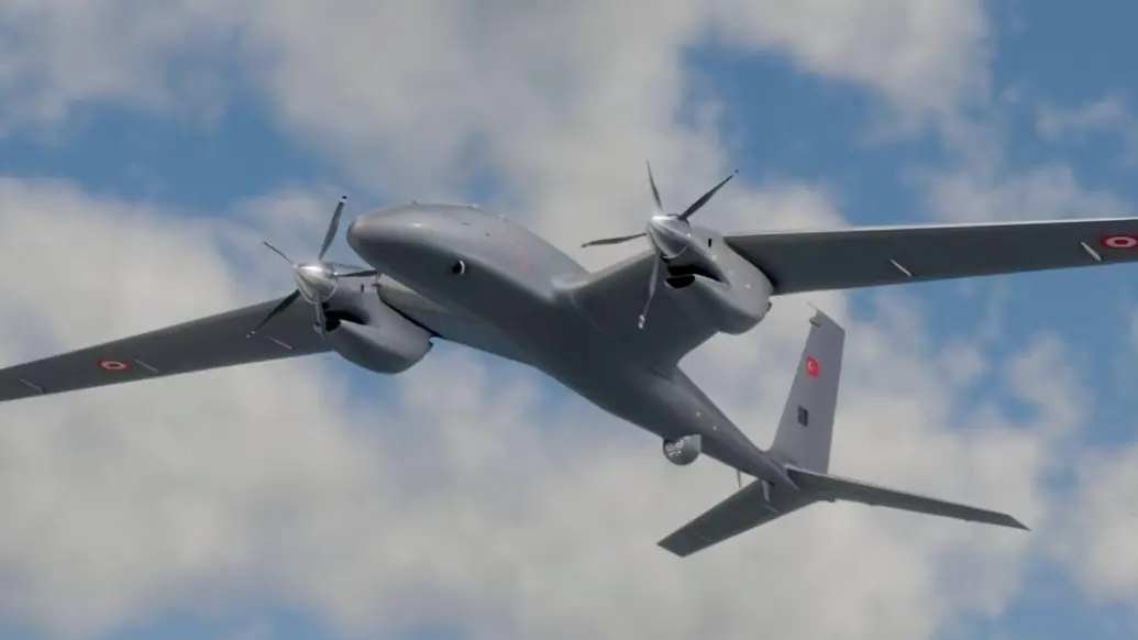 乌克兰或许正试图从土耳其获得比TB-2威力更大、航程更远的无人机。（图为土耳其“游骑兵”大型无人机）
