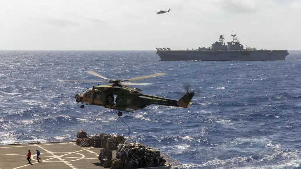 英媒：澳直升机坠毁 “护身军刀”军演暂停