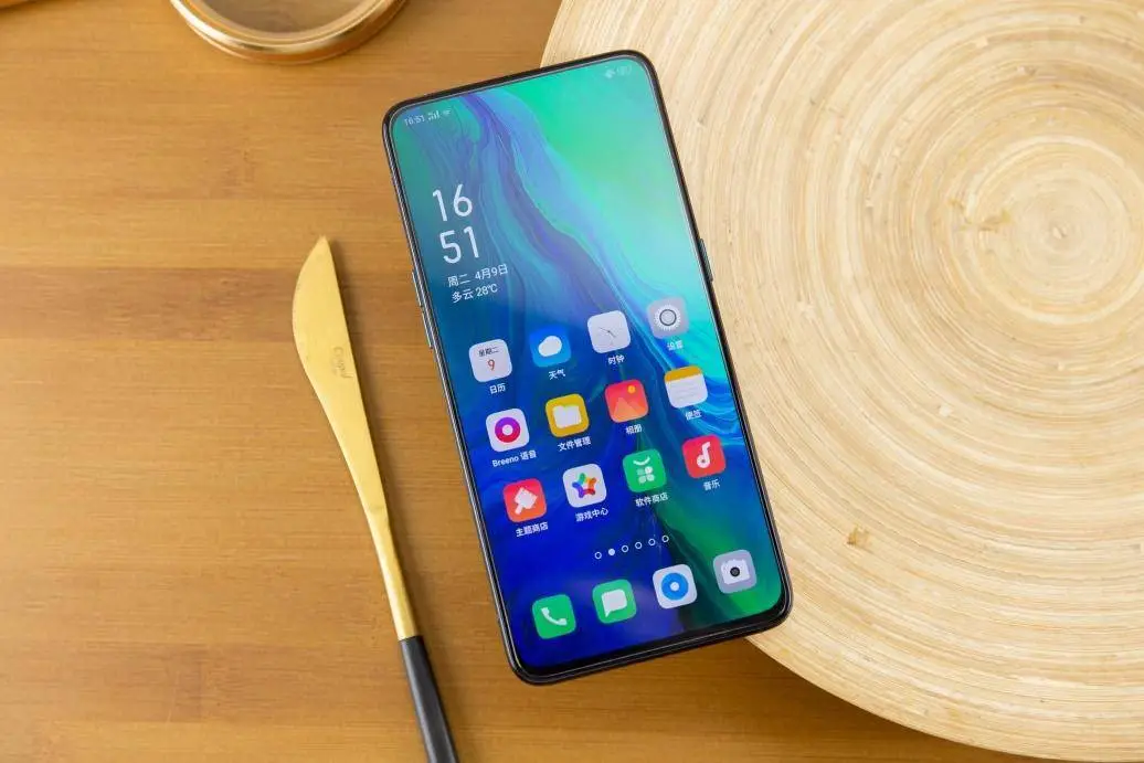 OPPO Reno轻度上手：有一台满分颜值的手机是什么体验？(opporeno值不值)