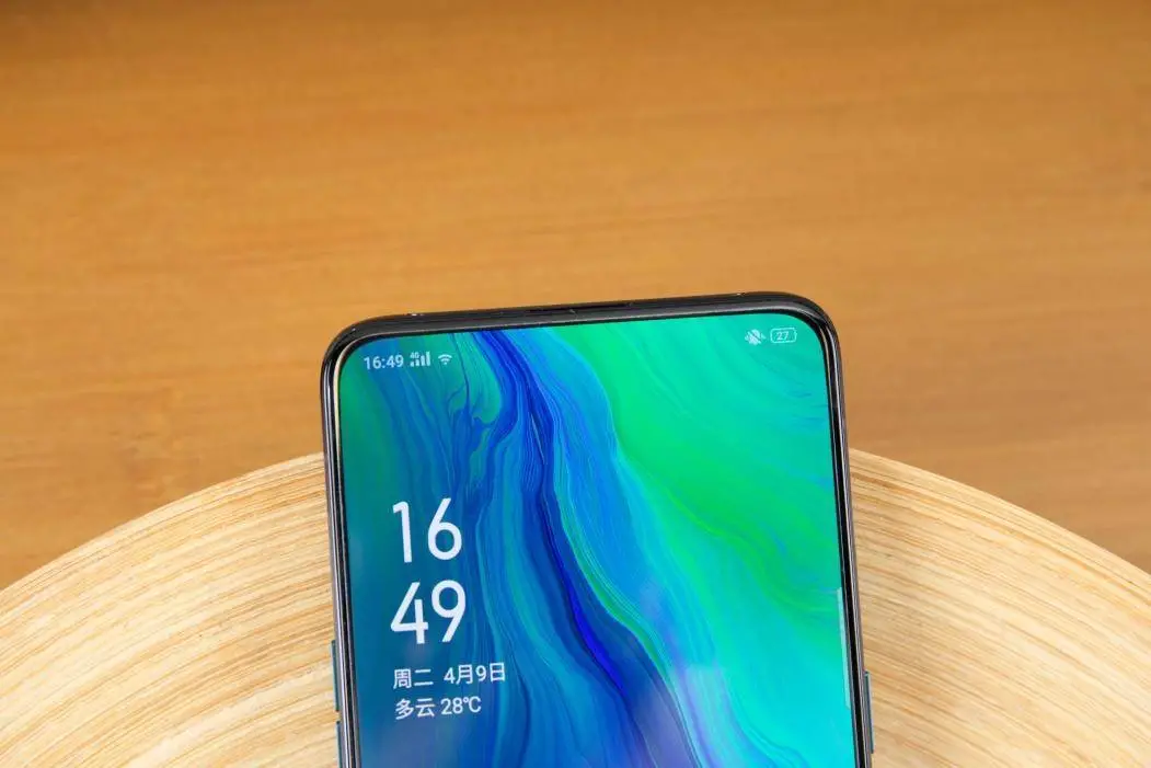 OPPO Reno轻度上手：有一台满分颜值的手机是什么体验？(opporeno值不值)