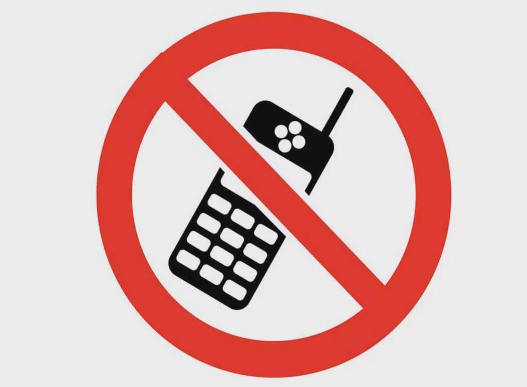 在加油站除了不能抽烟打电话外还有哪些不能做的