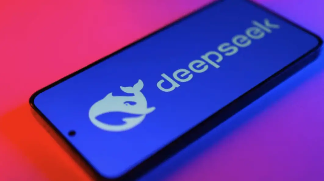 DeepSeek拉开了中国大模型开源的序幕