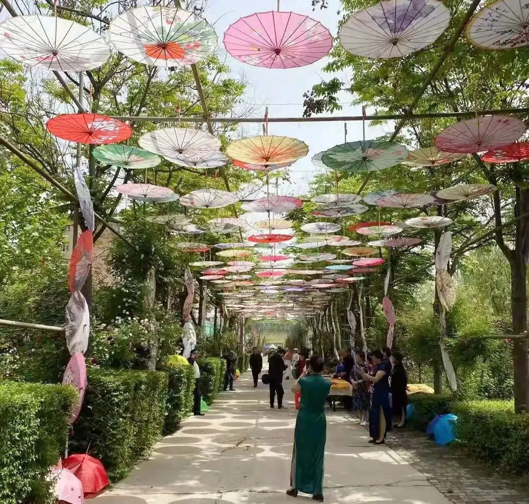 秦汉新城数十万株名贵花卉陪你过五一！（秦汉新城花海在哪里）