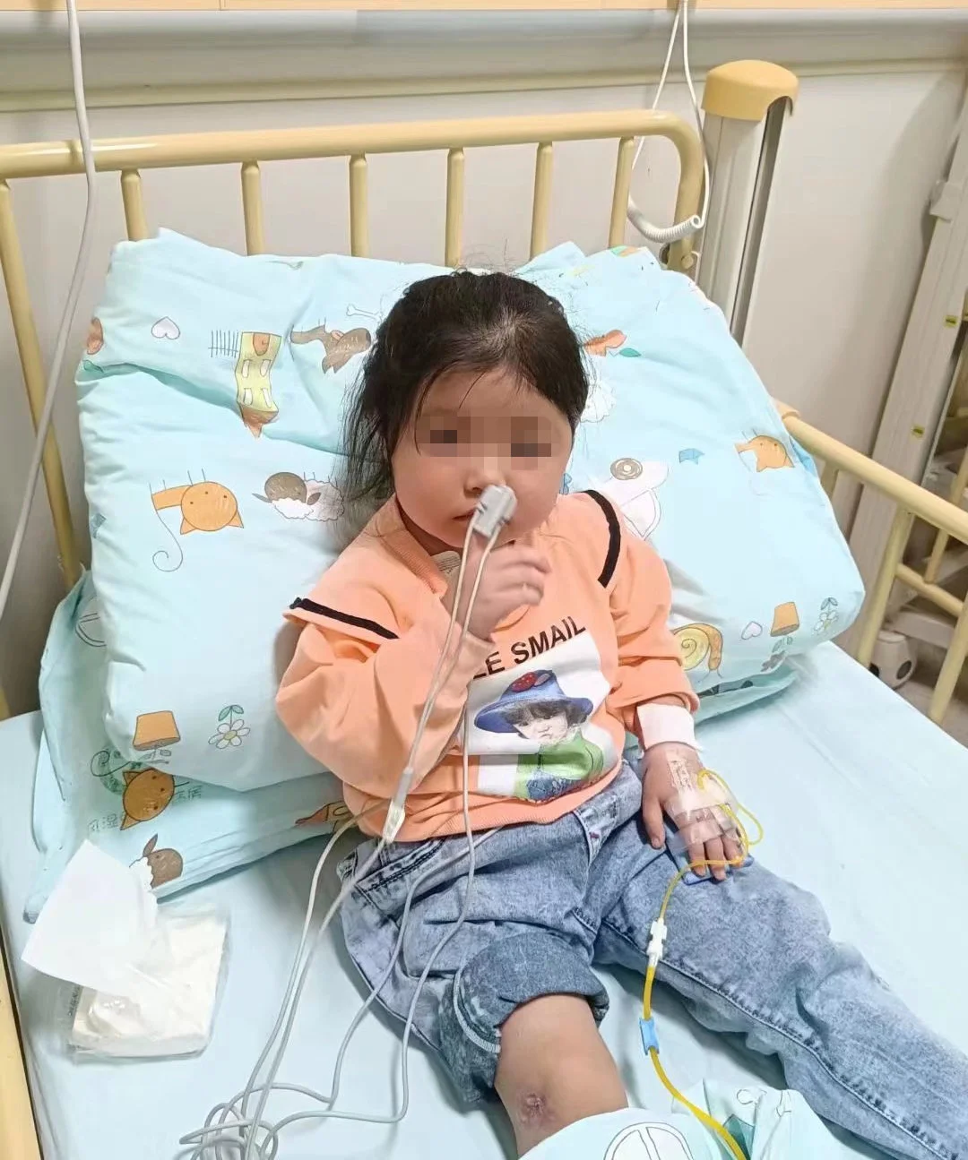 馨馨在重庆儿童医院治疗。本文图片均由受访者提供