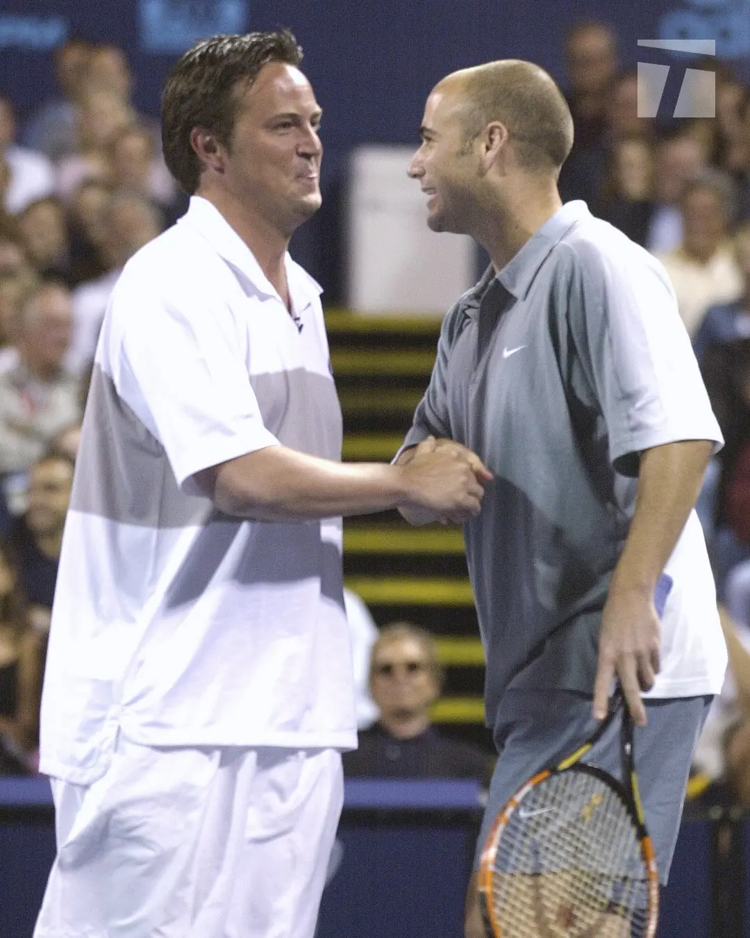 马修与阿加西。（图/@TennisChannel)
