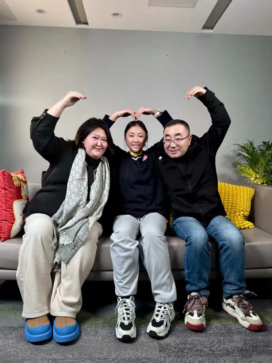 董岚昕一家接受“就业与未来”的采访 / 受访者供图