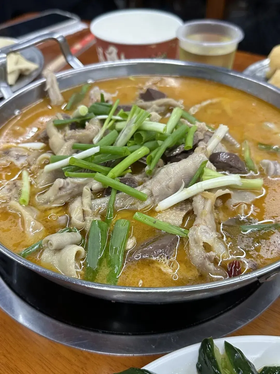 不是杭州!这座“山水茶都”是中国唯一“永久宜居城市”