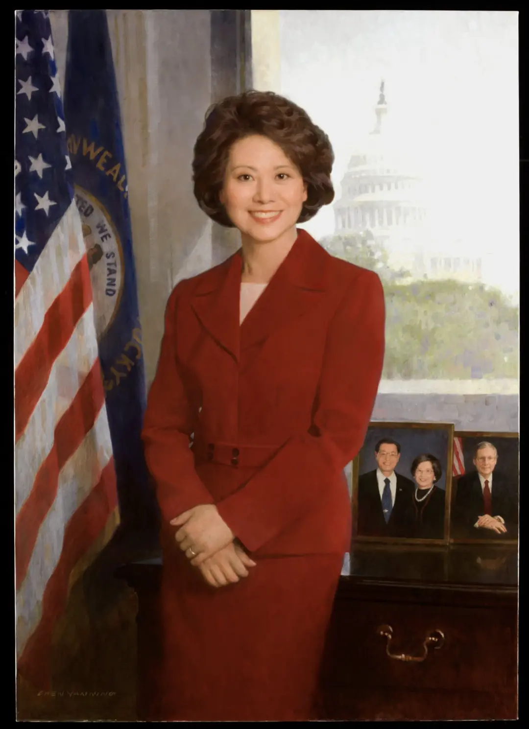 ▲劳工部长时期（2001-2009）的官方肖像。