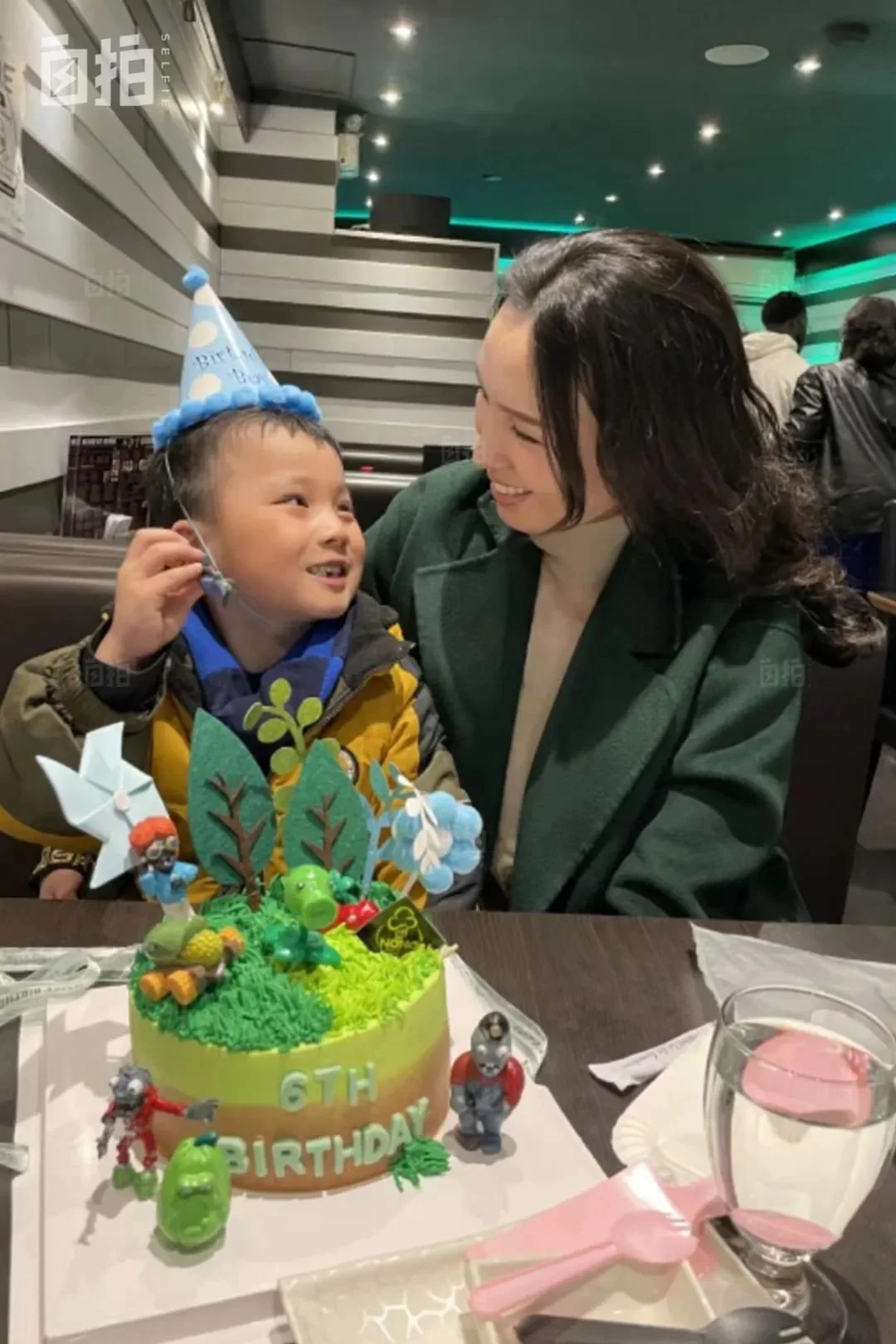 2022年，我在加拿大给儿子庆祝六岁生日，这是他在加拿大过的第三个生日。