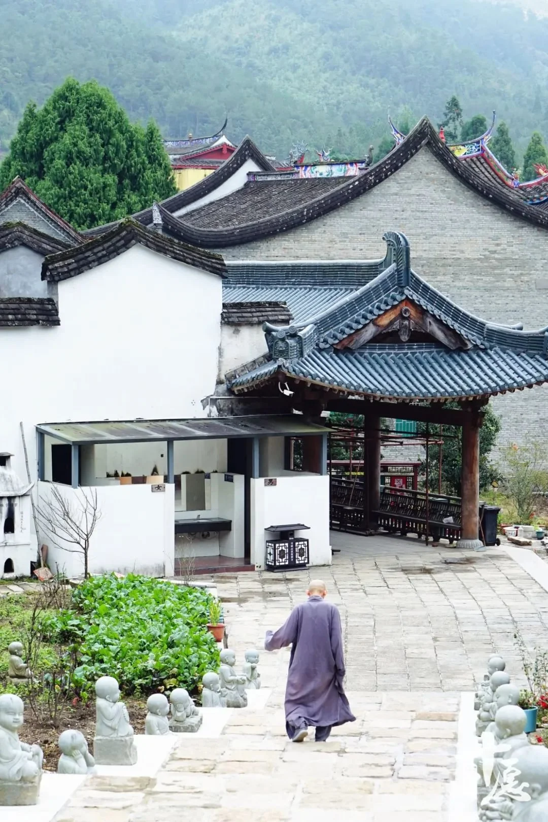 李叔同-从风流才子到一代高僧，他是近百年文化发展史中公认的奇才