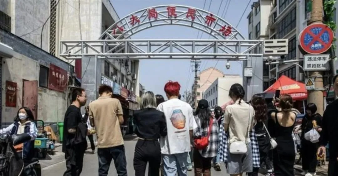 淄博烧烤摊前，外地文旅局长疯狂揽客！“淄博取消城管”？回应（淄博市文旅局副局长）