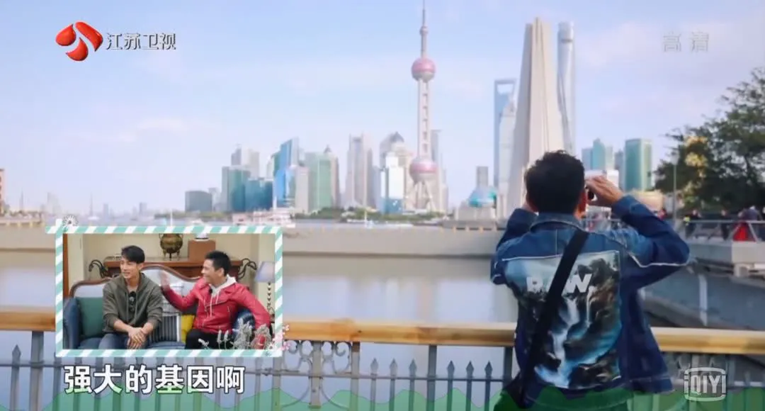 一家五口吴尊最丑，72岁的吴尊爸爸颜值逆天，郭碧婷爸爸成搞笑担当（吴尊父母是中国人吗）