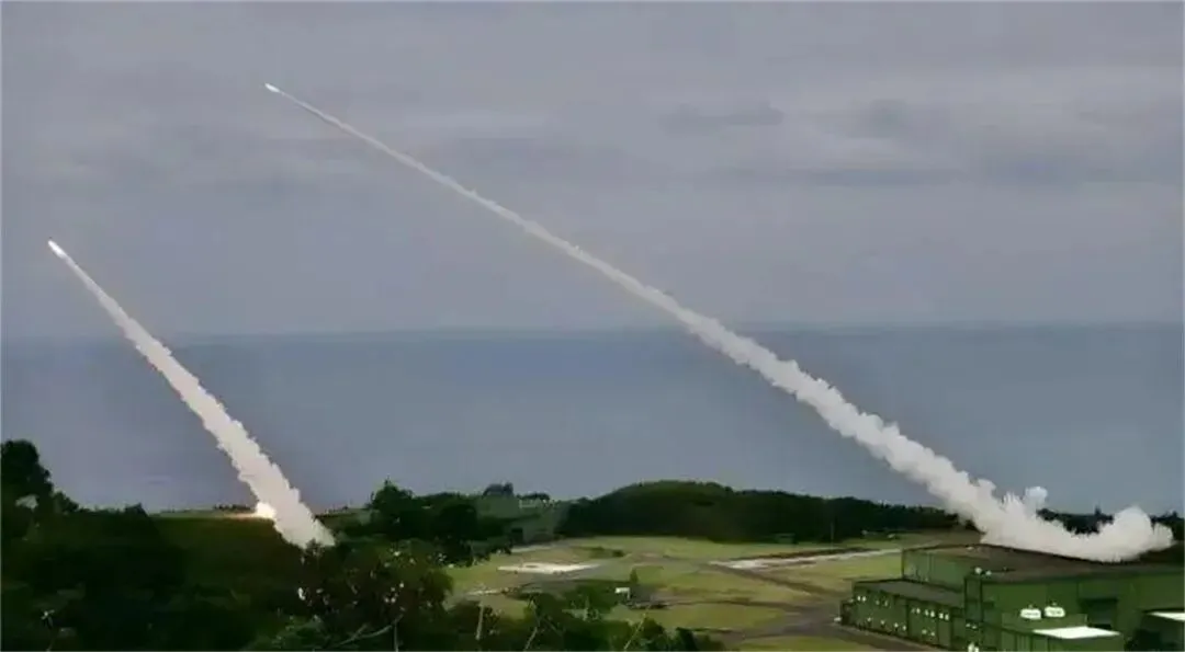 �Ʋ�������ž�������̨�������˴ξ����ͷ���Щ���źţ�