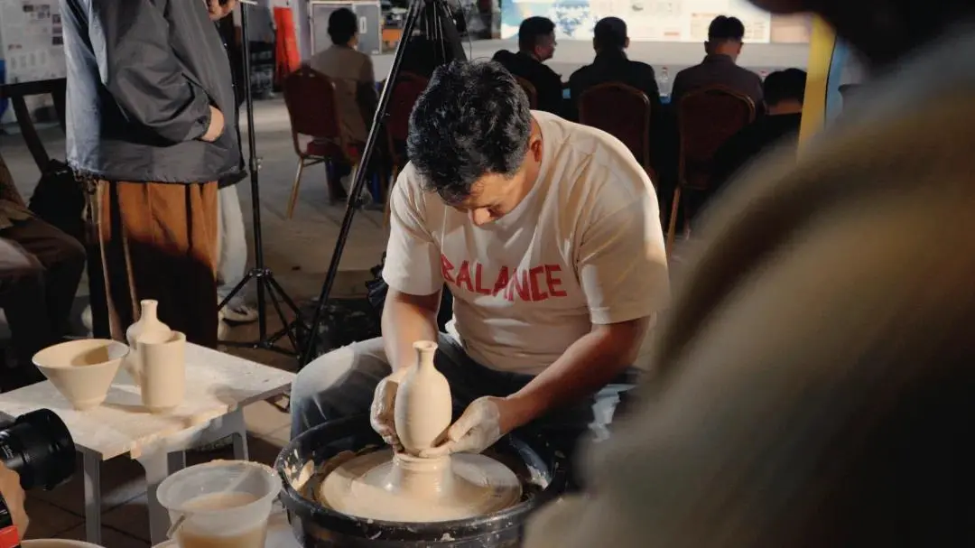 2025瓷博嘉年華啟幕！陶陽新村藏著景德鎮(zhèn)最鮮活的創(chuàng)意煙火