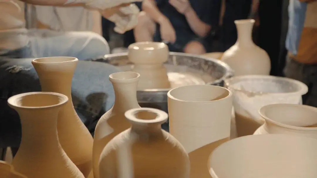 2025瓷博嘉年華啟幕！陶陽新村藏著景德鎮(zhèn)最鮮活的創(chuàng)意煙火