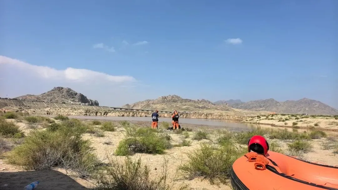 救援现场。@内蒙古蓝天救援协会会长李海峰