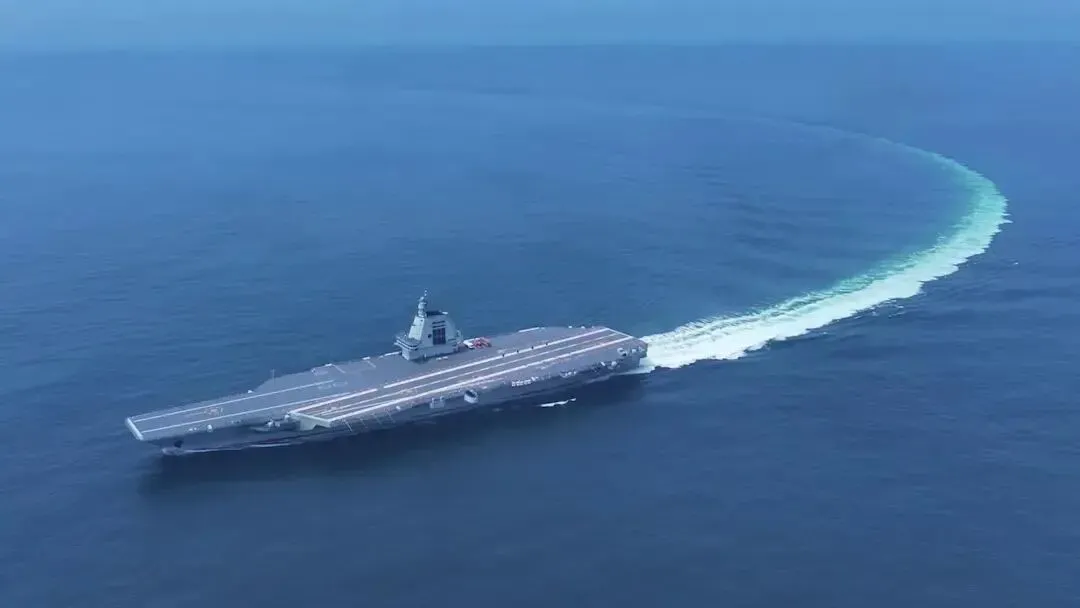 福建舰 图：新华社