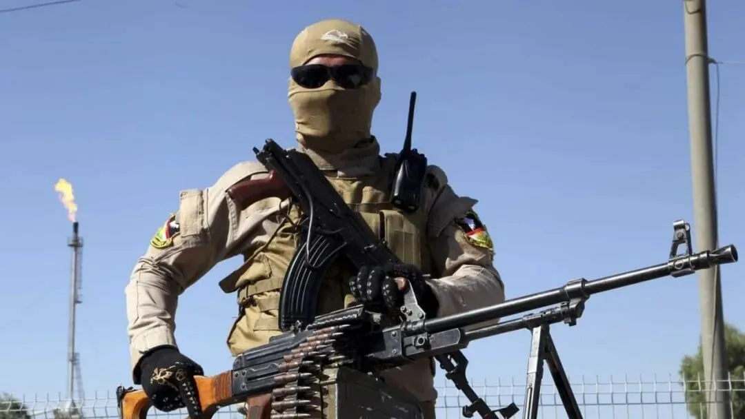 ◆一名在伊拉克的庫德族戰士。