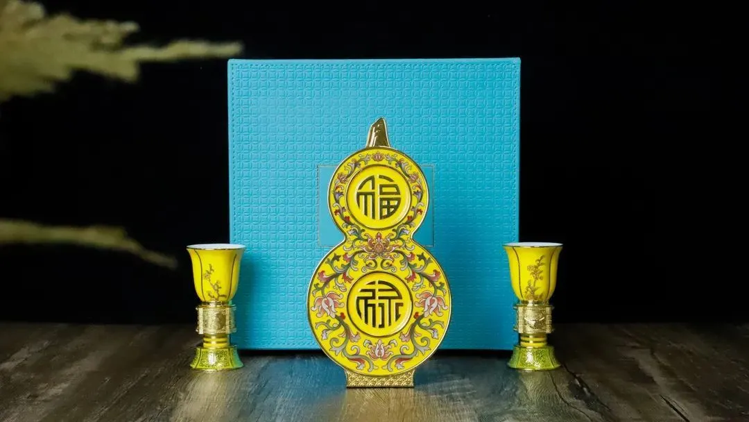 乾隆爷钟爱的“奇思巧技”，被做了65年瓷器的大师还原了_凤凰网