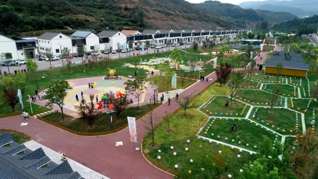 柿元蜜蜂小镇。图源：沁水融媒
