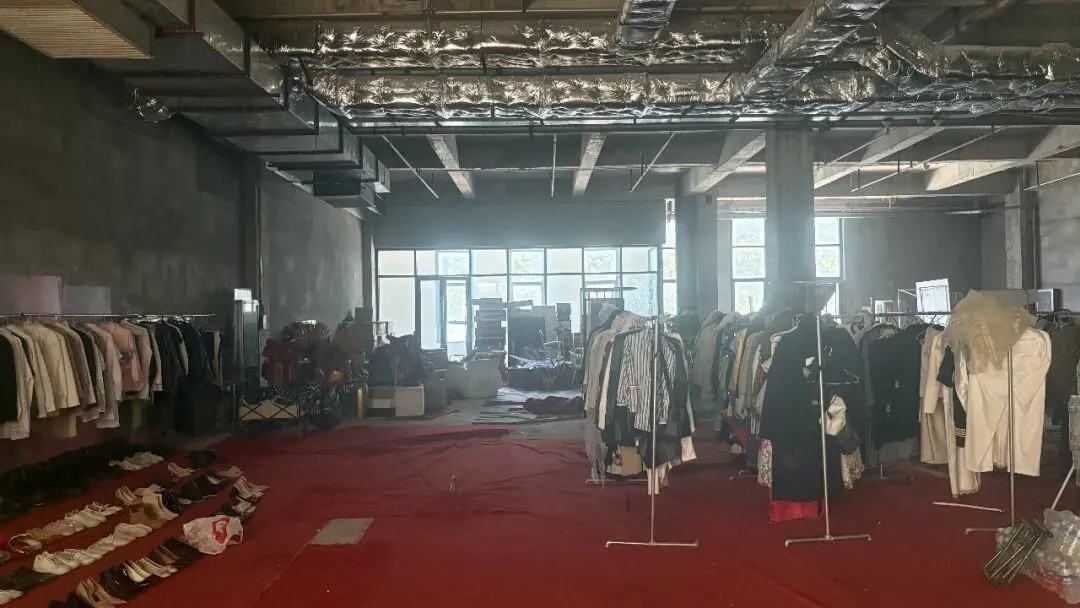 AI冲击下的“短剧之城”：产能从月千部到三成，老板集体换轨