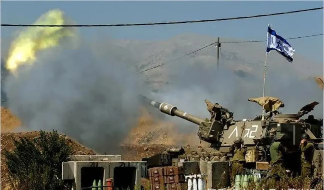 �Ʋ�������һ�����˷�ת����ɫ�о�����һ֧���������