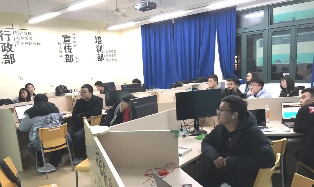 上海这所高校师生开发“疫团GO”，三千多团购信息已上架插图4
