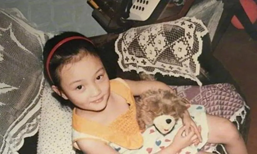 童年李小璐