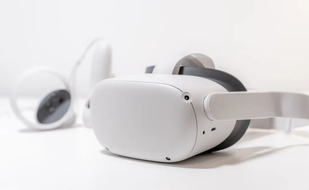 罗永浩搅热XR，大厂急了？