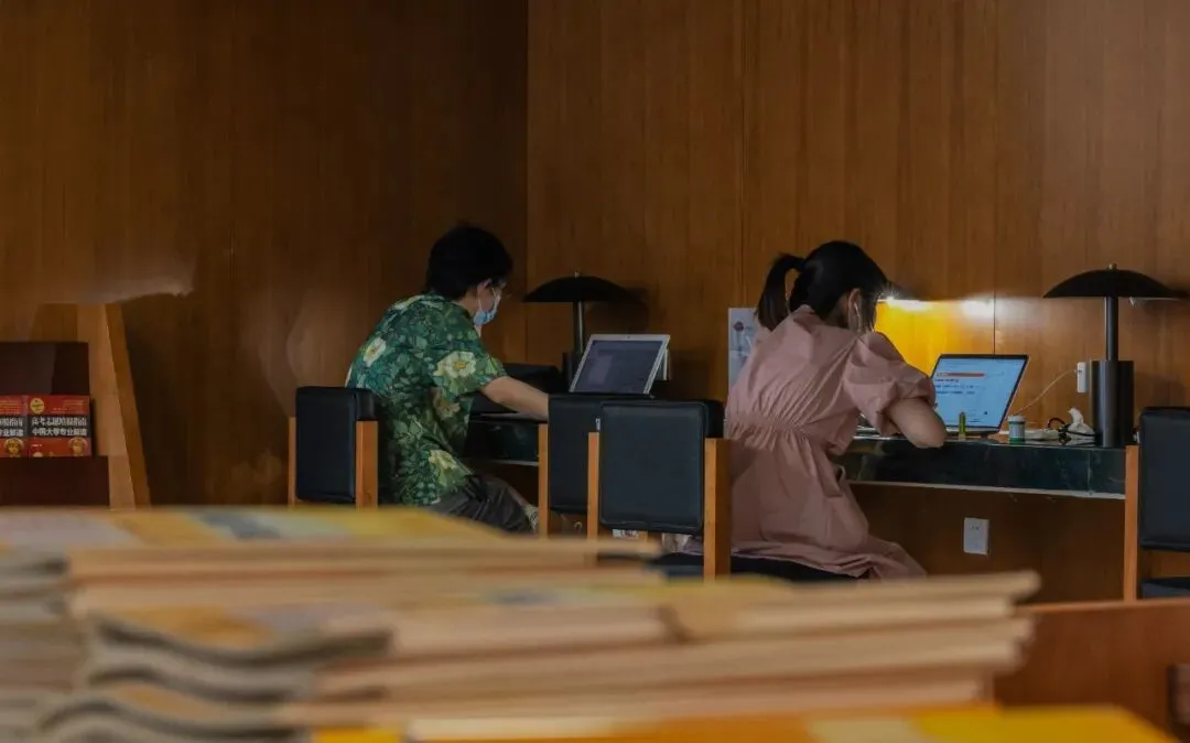 某种程度上，青旅不再是“穷游”的理想乌托邦，但仍然精准地为另一部分人提供了极具性价比的服务。（图/IC photo）