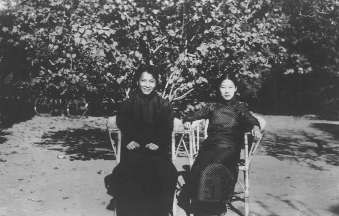 如何度过生命的至暗时刻？她的答案是“不吃屎，不骑马”