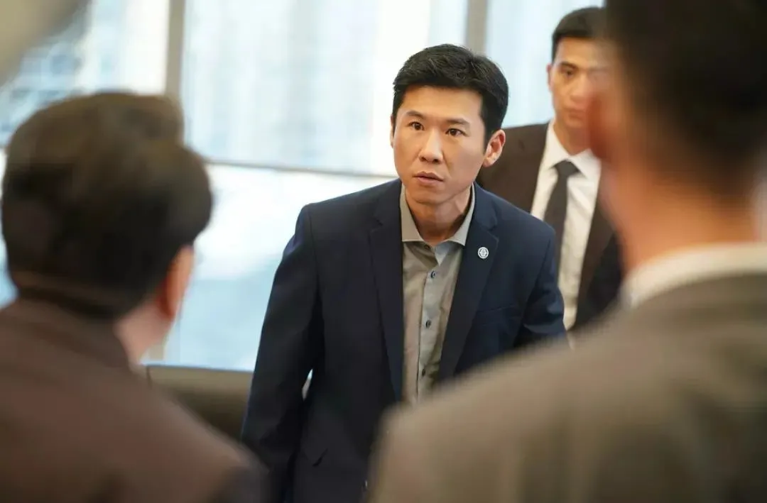 没想到一年多过去，计划内的入职并没有实现 / 《城中之城》剧照