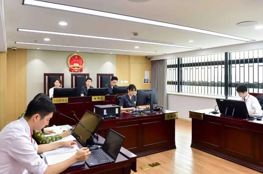 图为本案庭审现场。陈琪 摄