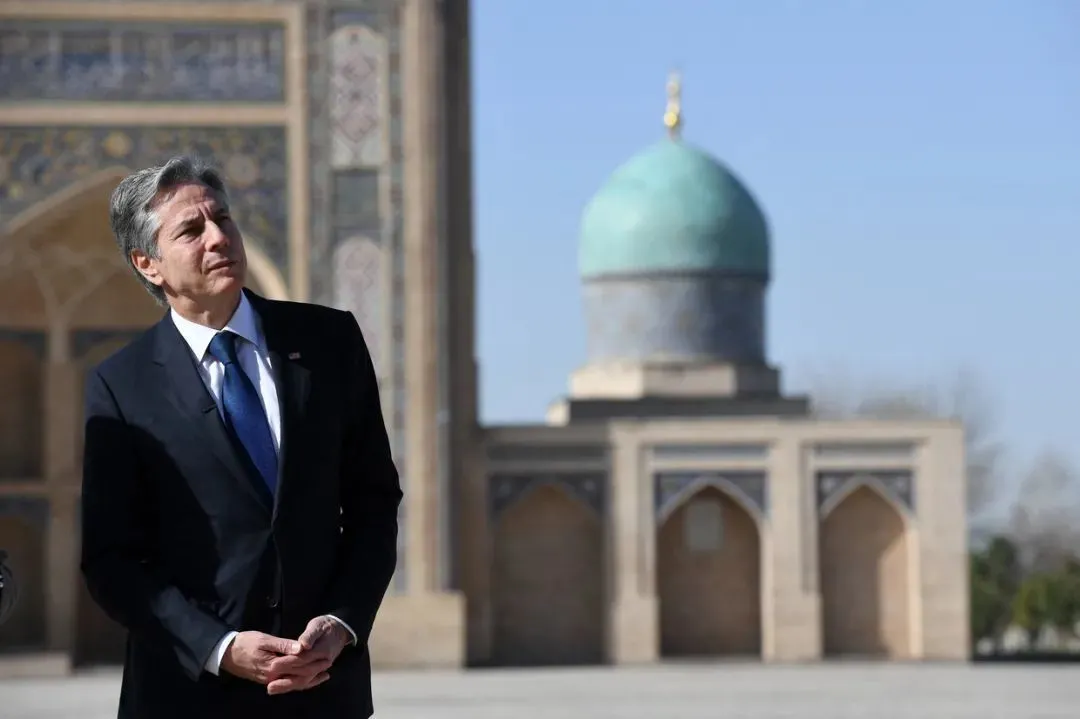 2023年3月1日，美国国务卿布林肯参观乌兹别克斯坦塔什干的哈兹拉提伊玛目文化遗址群