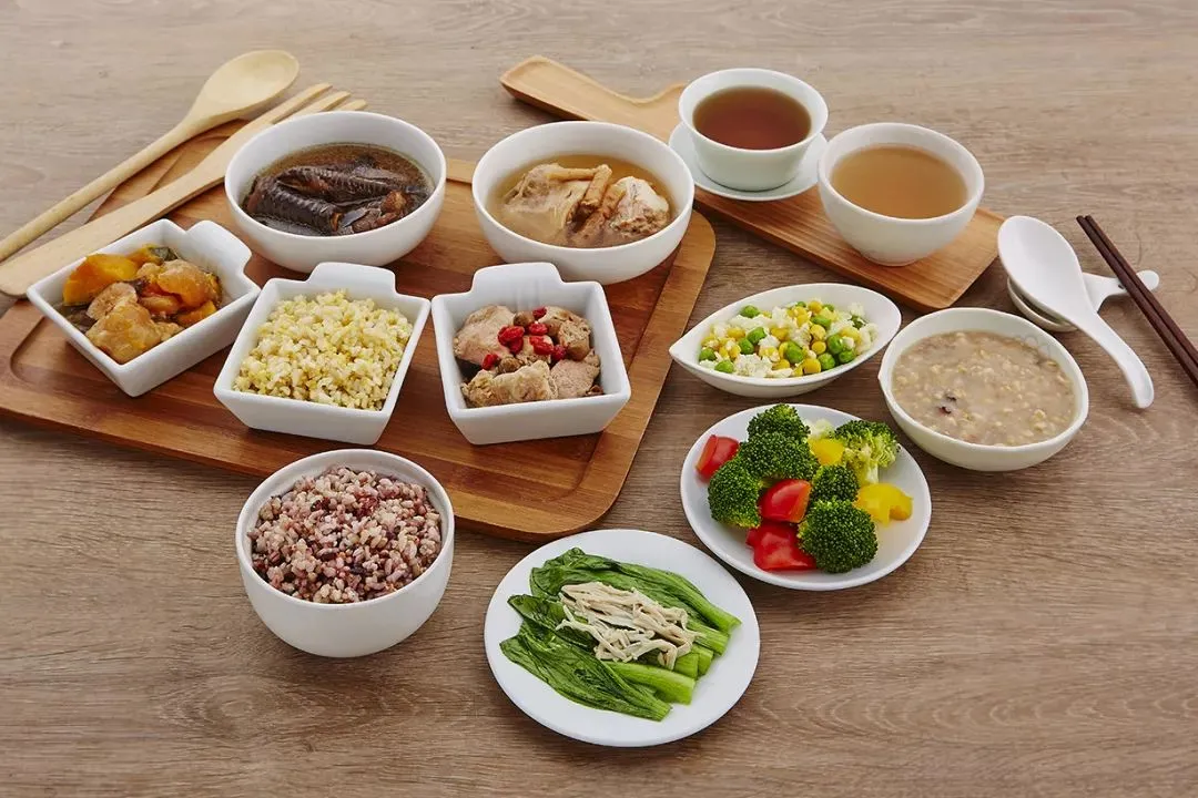 【孕妈30天饮食】剖宫产妈妈产后第1天月子餐食谱及做法推荐（剖腹产月子餐30天食谱及做法营养健康(2)）