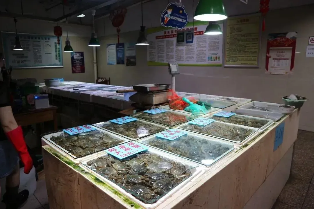 国庆假期,吃螃蟹!今年阳澄湖大闸蟹价格如何?为啥有人说都是“假货”?